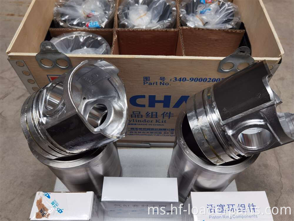 Kit pelapik omboh dan silinder yuchai empat padanan untuk XCMC Piston and cylinder liner kit Yuchai four matching for XCMC